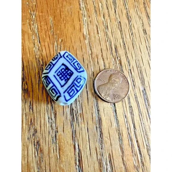 20 Blue White Asian Print Porcelain Beads Crafts Jewelry Making - Picture 5 of 5